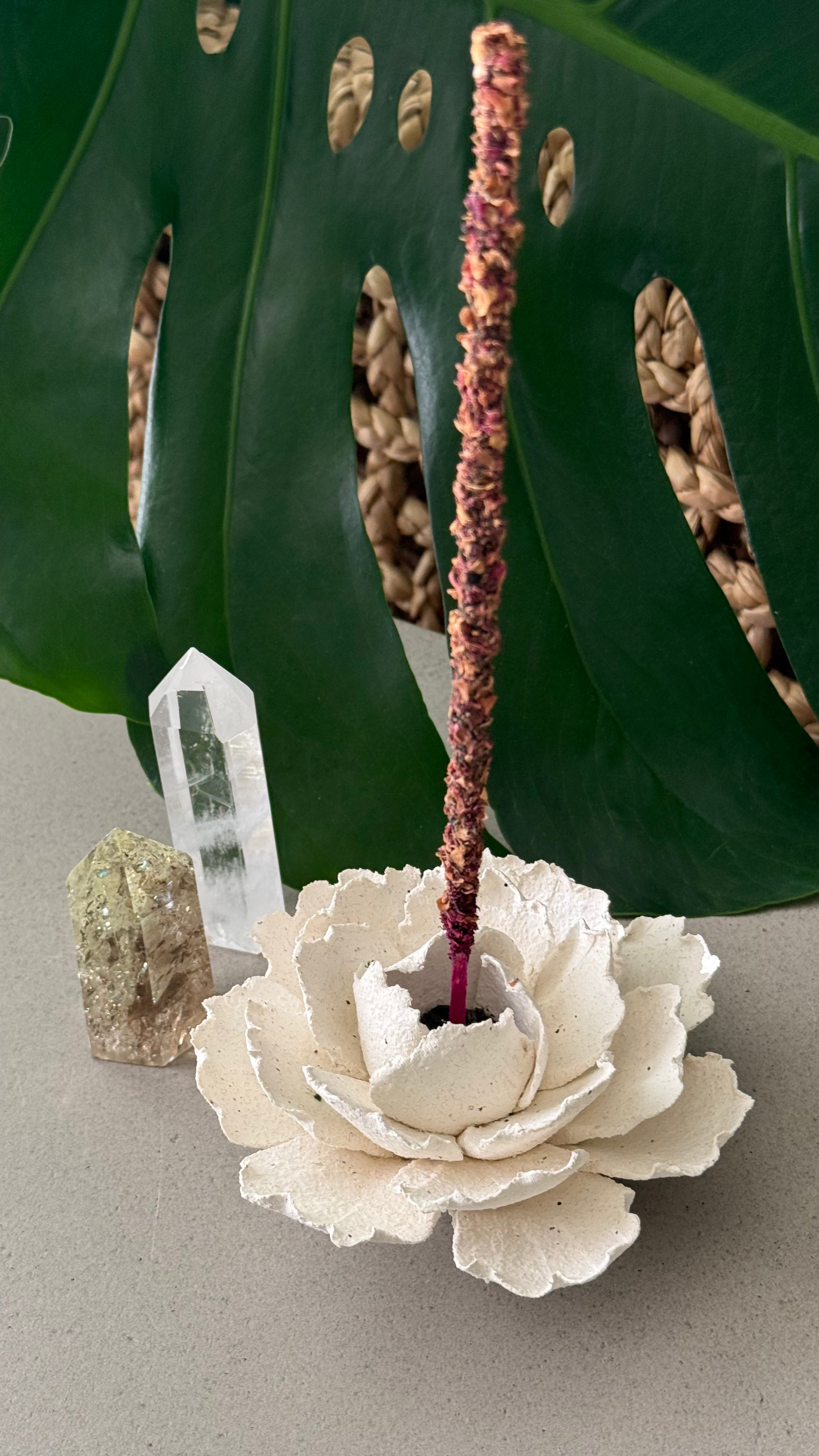 Blossom Dynasty | Handcrafted Peony Ceramic Incense Holder Set with Botanical Incense Sticks