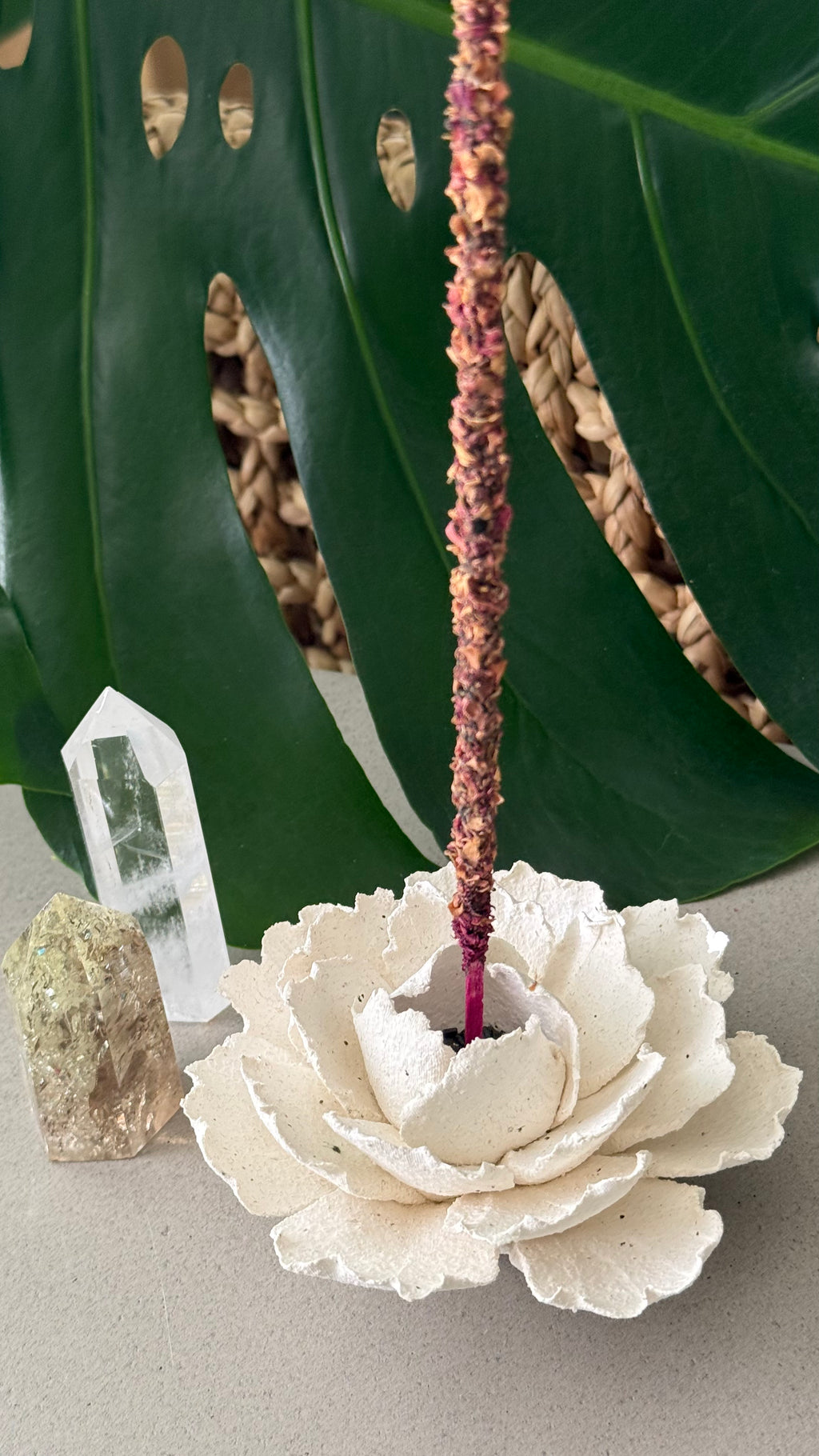 Blossom Dynasty | Handcrafted Peony Ceramic Incense Holder Set with Botanical Incense Sticks